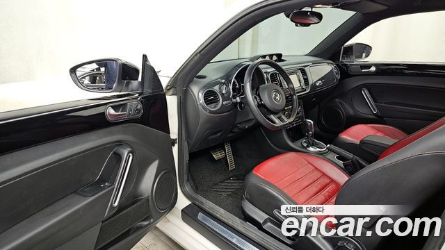 Volkswagen Beetle 2.0 TDI Premium 3rd 2013 — фото 10