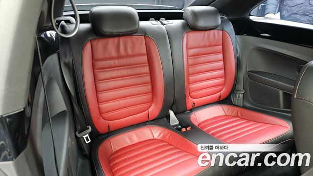 Volkswagen Beetle 2.0 TDI Premium 3rd 2013 — фото 12