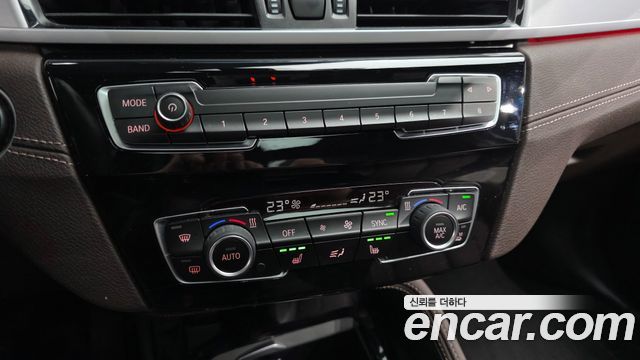 BMW X1 (F48) xDrive 20i M Sport 2022 — фото 15