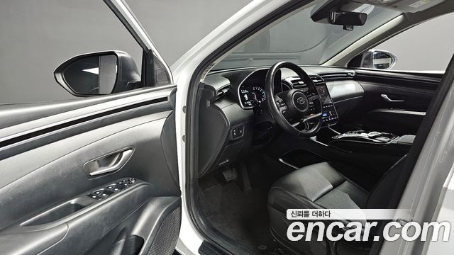 Hyundai Tucson (NX4) Gasoline 1.6 Turbo 4WD Modern 2023 — фото 11