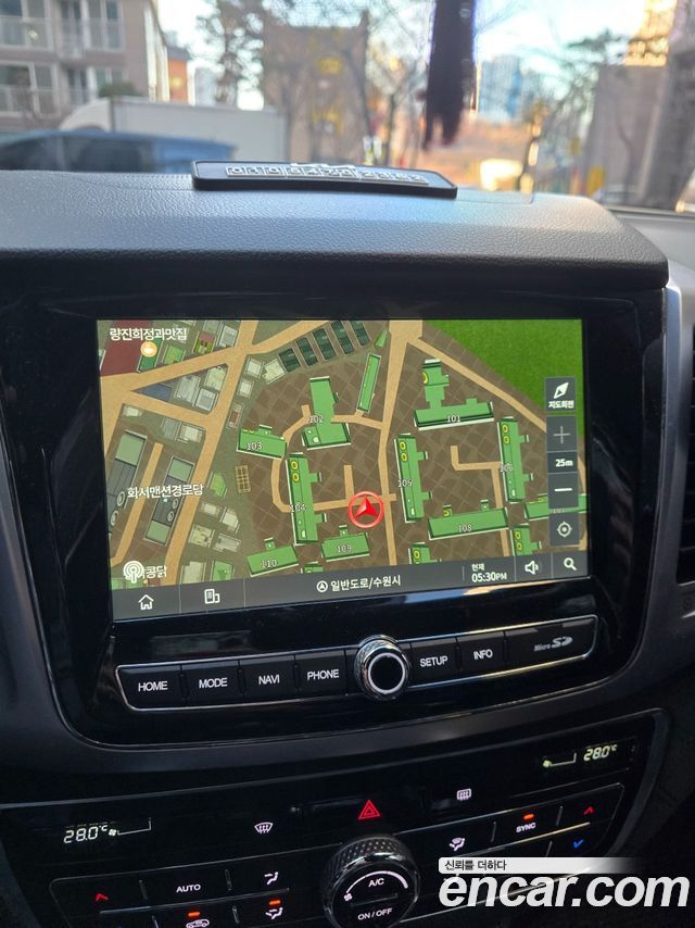 KG Mobility (SsangYong) Rexton Diesel 2.2 4WD The Black 2023 — фото 16