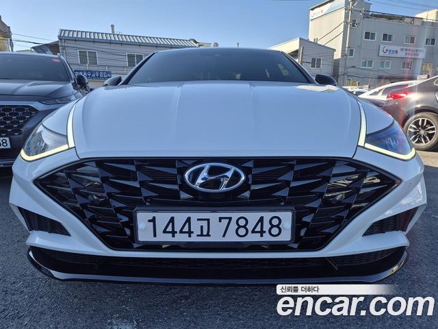 Hyundai Sonata (DN8) 2.0 Premium Plus