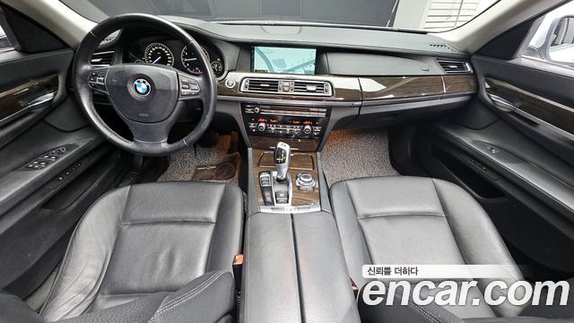 BMW 7 Series (F01) 740Li 2011 — фото 7