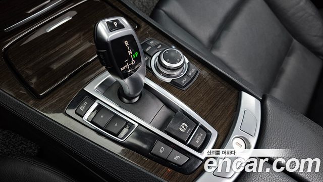 BMW 7 Series (F01) 740Li 2011 — фото 9