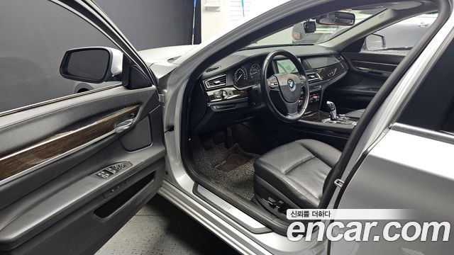 BMW 7 Series (F01) 740Li 2011 — фото 10