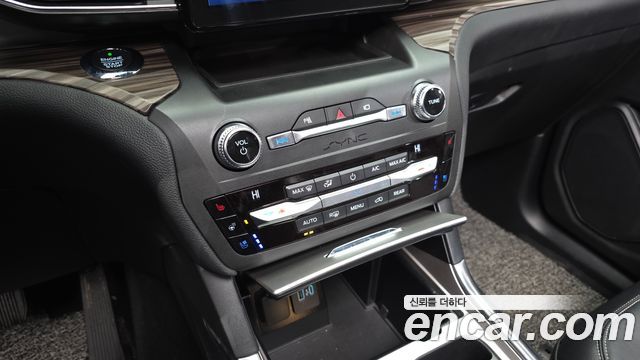 Ford Explorer (VI) 2.3 LimIted 4WD 2020 — фото 17