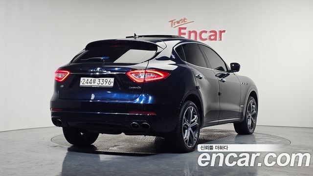 Maserati Levante 3.0 AWD GranLusso 2019 — фото 2