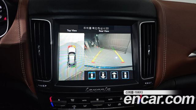Maserati Levante 3.0 AWD GranLusso 2019 — фото 19