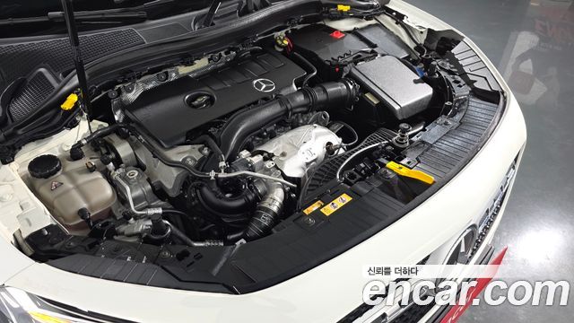 Mercedes-Benz GLA-Class (H247) GLA220 2021 — фото 6