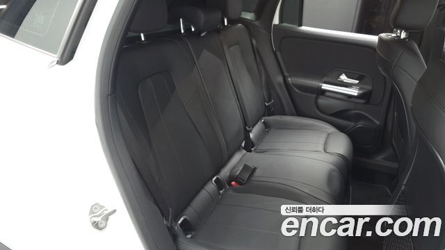 Mercedes-Benz GLA-Class (H247) GLA220 2021 — фото 12
