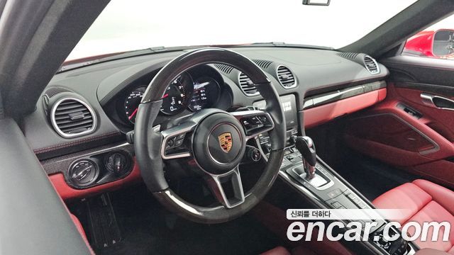 Porsche 718 Cayman 4.0 GTS 2023 — фото 12