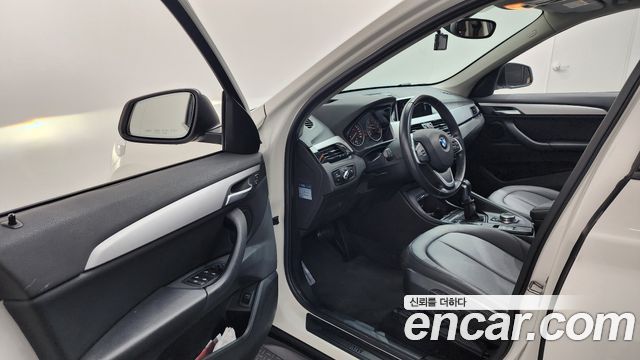 BMW X1 (F48) xDrive 20d 2016 — фото 10