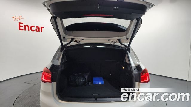 BMW X1 (F48) xDrive 20d 2016 — фото 20