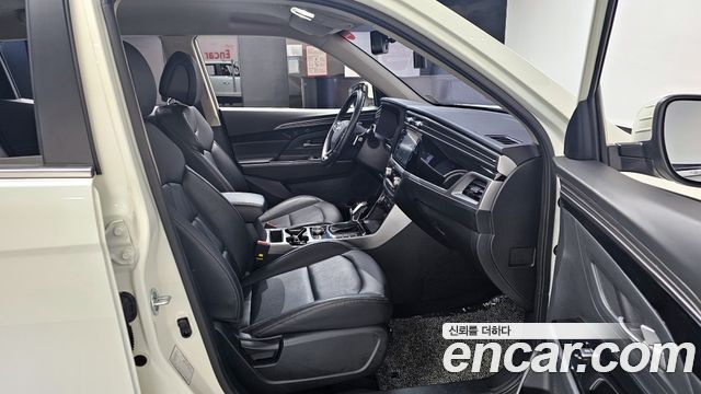KG Mobility (SsangYong) Beautiful Korando Gasoline 1.5 2WD C5 Plus 2022 — фото 10