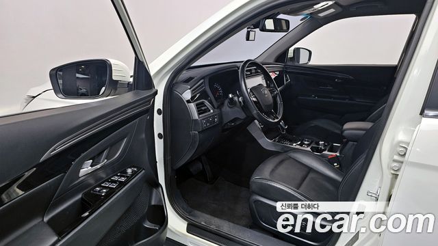 KG Mobility (SsangYong) Beautiful Korando Gasoline 1.5 2WD C5 Plus 2022 — фото 11