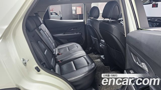 KG Mobility (SsangYong) Beautiful Korando Gasoline 1.5 2WD C5 Plus 2022 — фото 12