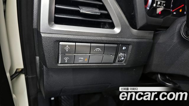 KG Mobility (SsangYong) Beautiful Korando Gasoline 1.5 2WD C5 Plus 2022 — фото 17