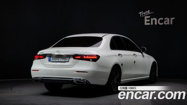 Mercedes-Benz E-Class (W213) E250 Avantgarde 2022 — фото 2