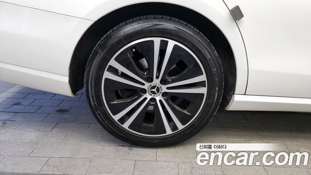 Mercedes-Benz E-Class (W213) E250 Avantgarde 2022 — фото 5