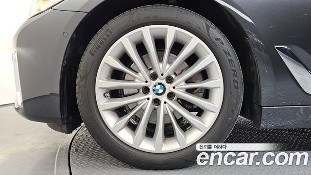 BMW 5 Series (G30) 520i Luxury 2021 — фото 5
