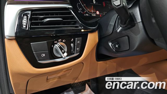 BMW 5 Series (G30) 520i Luxury 2021 — фото 14