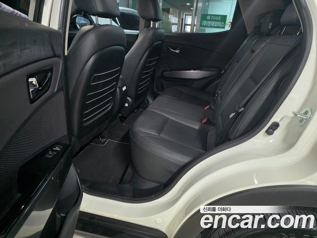 KG Mobility (SsangYong) Very New Tivoli Gasoline 1.5 2WD V3 2022 — фото 6