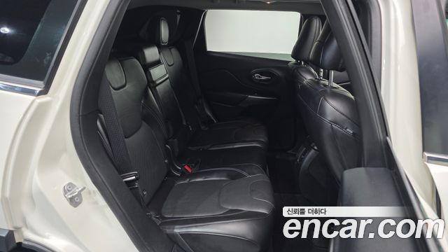 Jeep Cherokee (KL) 2.4 Longitude High AWD 2019 — фото 12