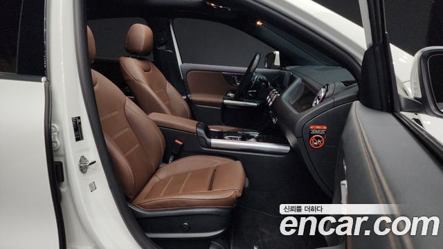 Mercedes-Benz GLA-Class (H247) GLA45 AMG 4MATIC+ 2022 — фото 11