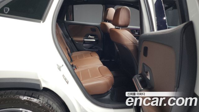 Mercedes-Benz GLA-Class (H247) GLA45 AMG 4MATIC+ 2022 — фото 12