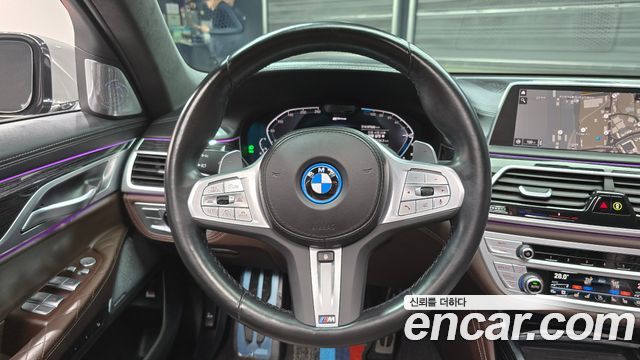 BMW 7 Series (G11) 745Le iPerformance M Sport 2022 — фото 13