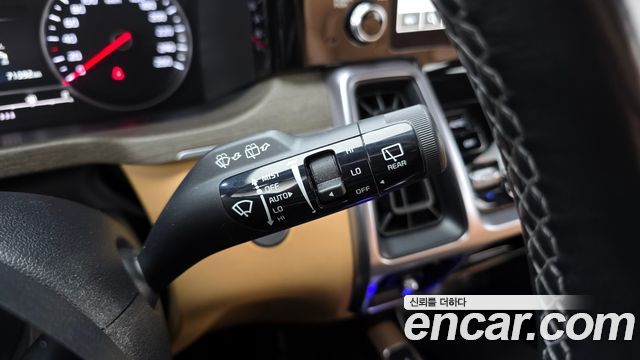 Kia Sorento (IV) Diesel 2.2 2WD Prestige 2023 — фото 16