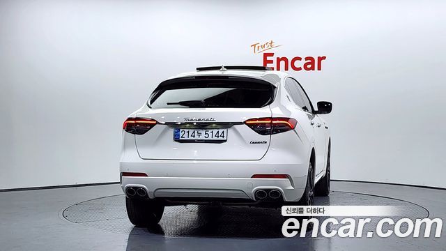 Maserati Levante 2.0 GT AWD 2022 — фото 4