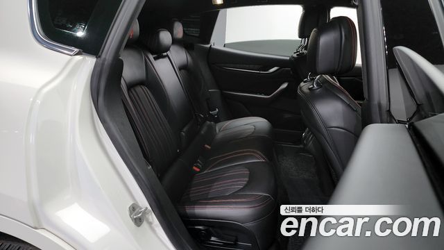 Maserati Levante 2.0 GT AWD 2022 — фото 12