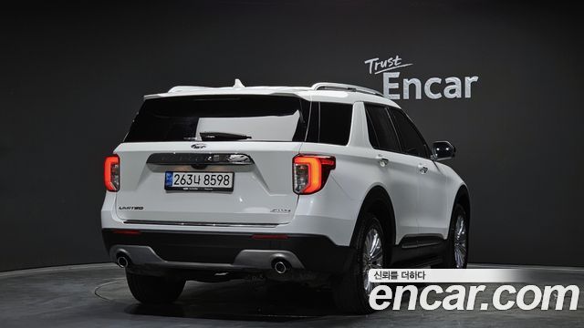 Ford Explorer (VI) 2.3 LimIted 4WD 2021 — фото 2