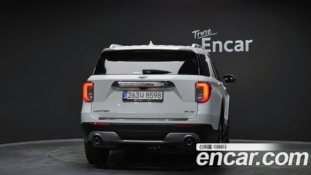 Ford Explorer (VI) 2.3 LimIted 4WD 2021 — фото 4