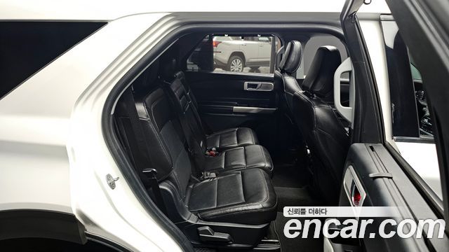 Ford Explorer (VI) 2.3 LimIted 4WD 2021 — фото 15