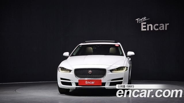 Jaguar XE 20d Perstige AWD 2017 — фото 3