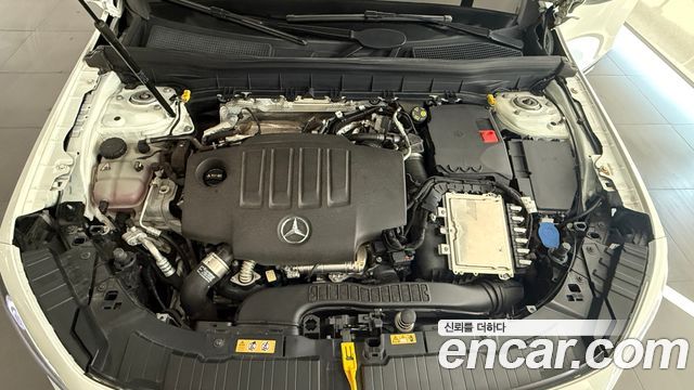 Mercedes-Benz GLB-Class (X247) GLB200 d 2021 — фото 15