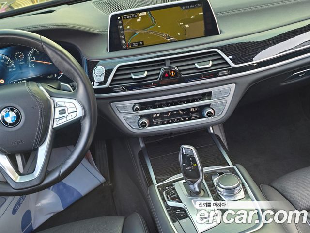 BMW 7 Series (G11) 740Li xDrive M Sport Package 2017 — фото 16