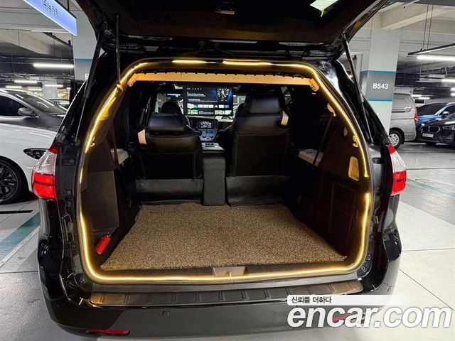 Toyota Sienna 3.5 AWD 2017 — фото 22