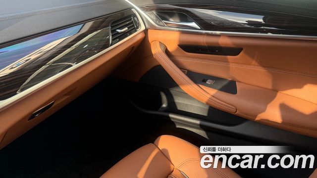 BMW 5 Series (G30) 520i Luxury 2023 — фото 19