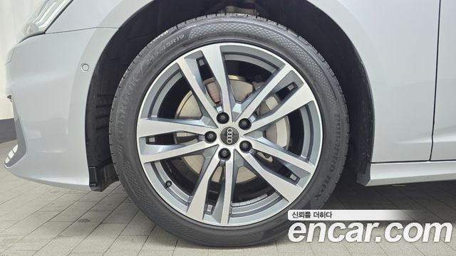 Audi A6 (C8) 45 TFSI Quattro Premium 2023 — фото 5