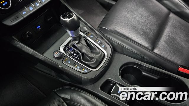 Hyundai Kona Gasoline 1.6 Turbo 2WD Smart 2023 — фото 9