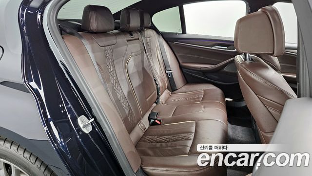 BMW 5 Series (G30) 520i M Sport 2020 — фото 12