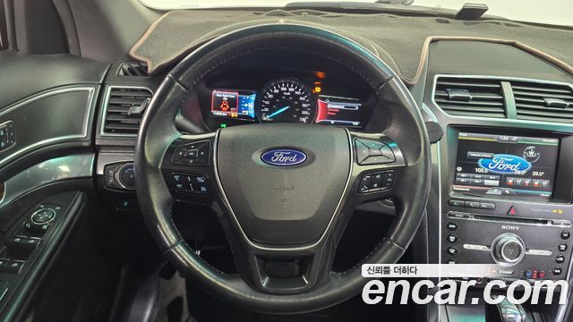 Ford Explorer 2.3 Limited 4WD 5th 2016 — фото 13