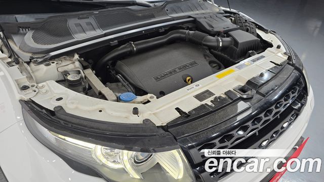Land Rover Range Rover Evoque 2.2 SD4 Dynamic 2014 — фото 6