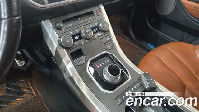 Land Rover Range Rover Evoque 2.2 SD4 Dynamic 2014 — фото 9