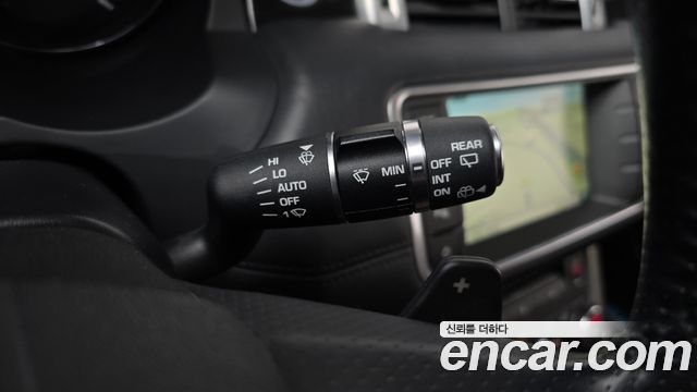 Land Rover Range Rover Evoque 2.2 SD4 Dynamic 2014 — фото 17