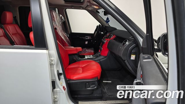 Land Rover Discovery 4 3.0 SDV6 SE 2015 — фото 15