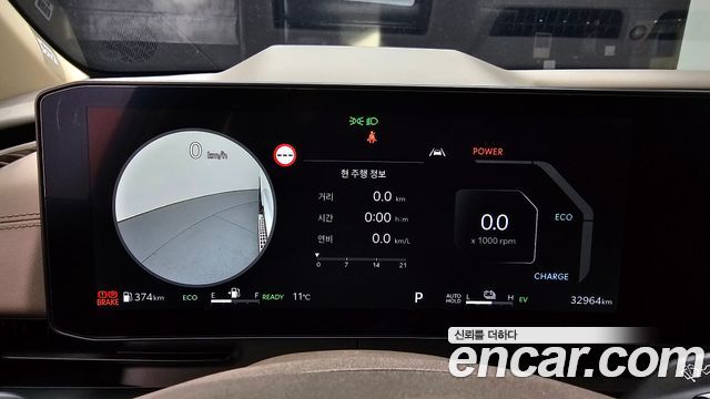 Kia Carnival (IV) HEV 4-Seater Hi Limousine Signature 2025 — фото 8